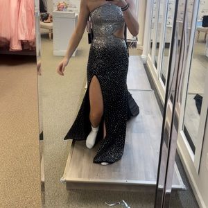 Sherri Hill Gown - BRAND NEW - NEVER WORN